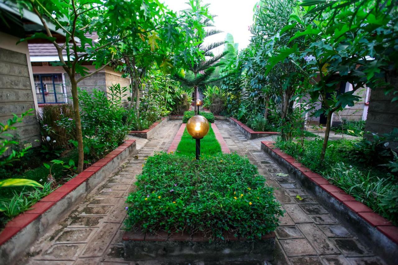 Maya Gardens Sagana Resort Esterno foto